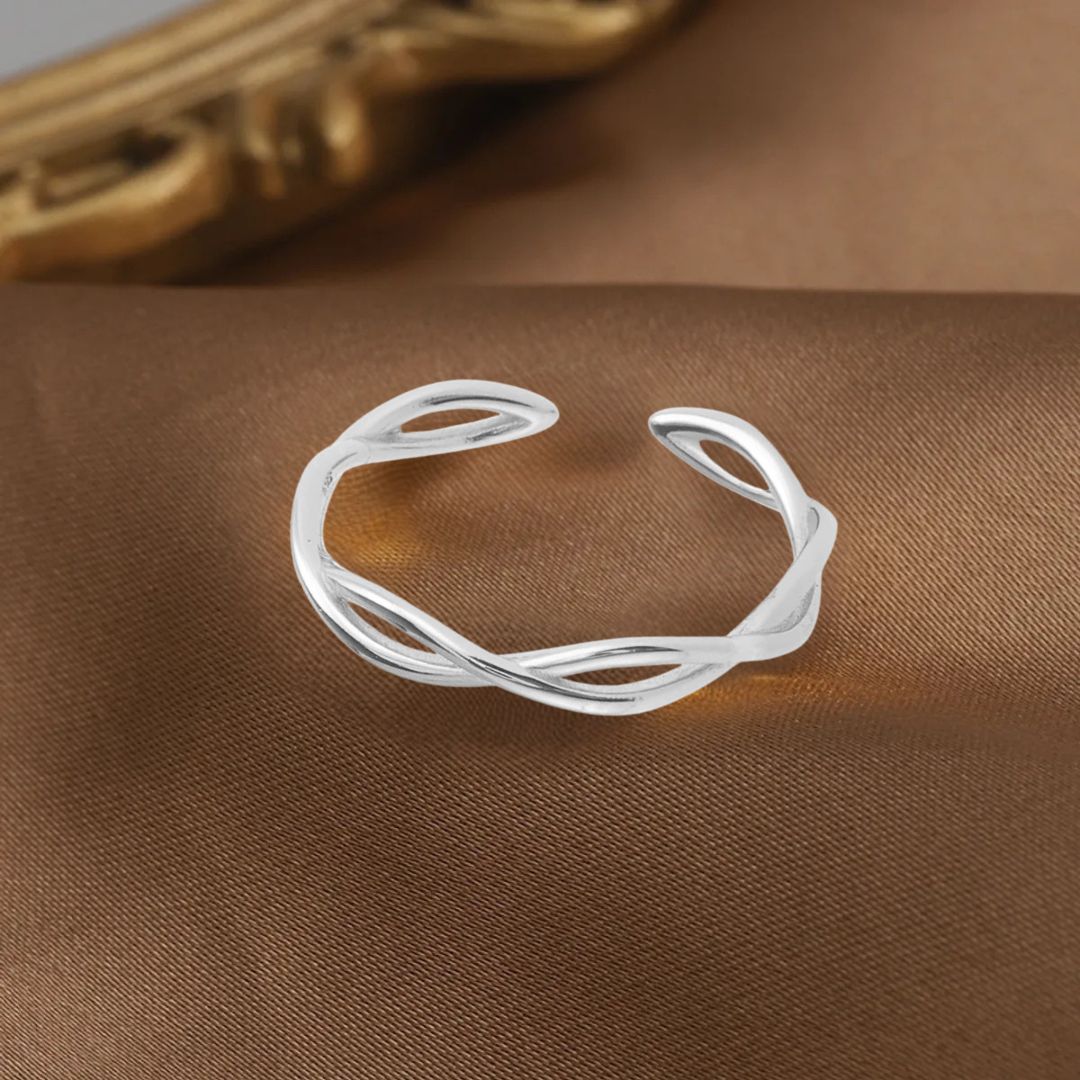 Silver ring infinity open